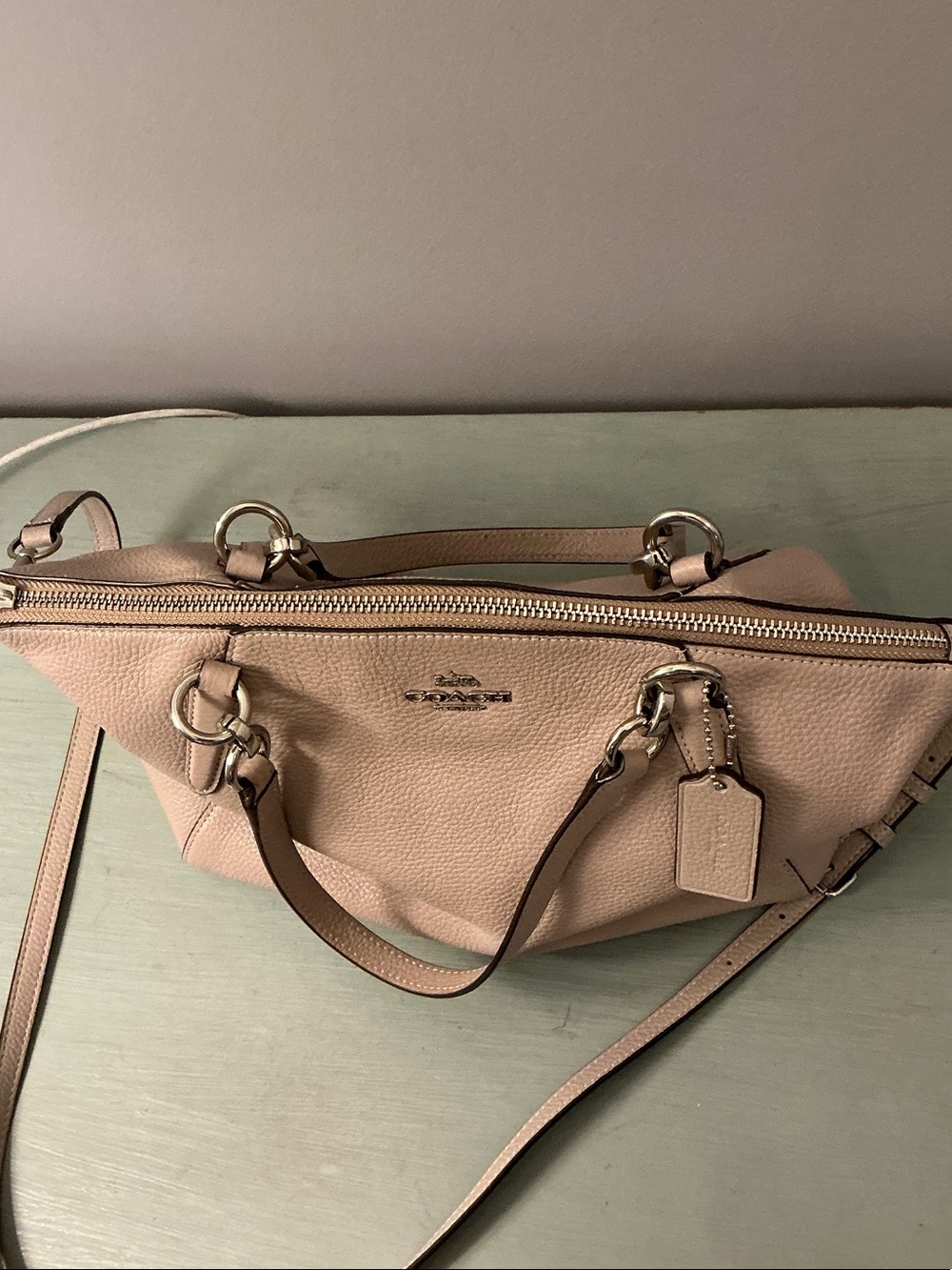 Coach F28993 Kelsey Pebbled Leather Shoulder Satchel Crossbody in Grayish Taupe - Picture 5 of 14